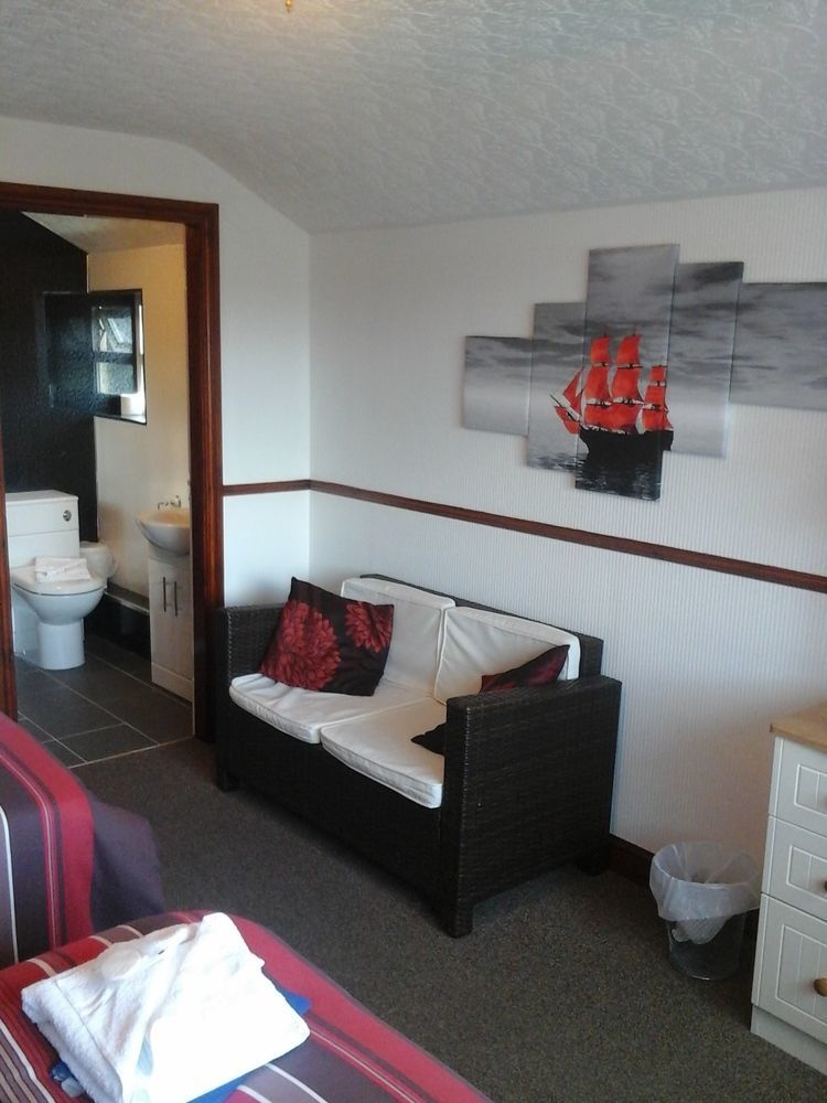Boathouse Hotel Holyhead Εξωτερικό φωτογραφία
